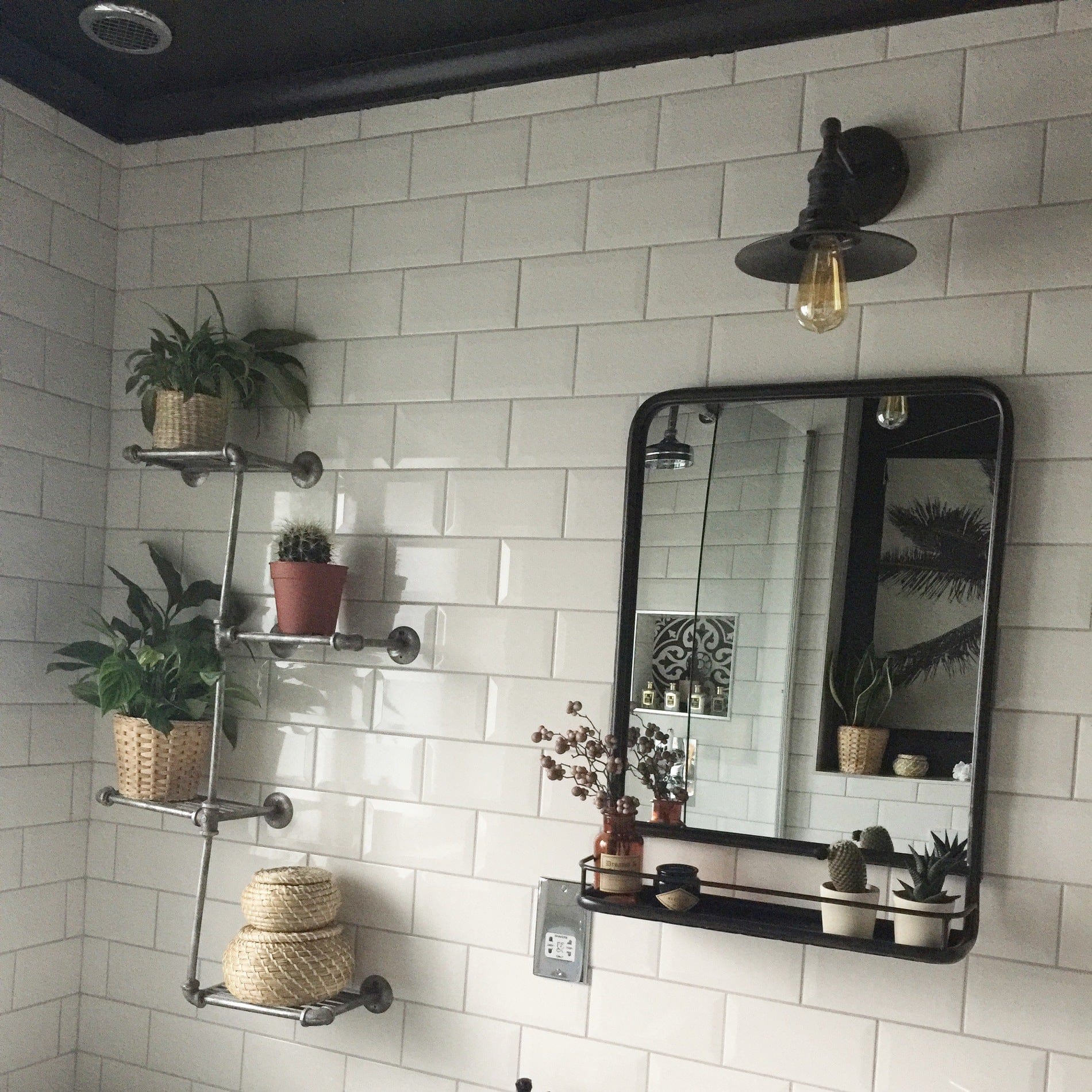 Brooklyn Flat Wall Light - 8 Inch - Pewter